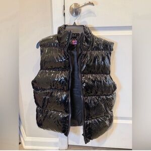 Edikted Shiny Black Puffer Vest – Size XS